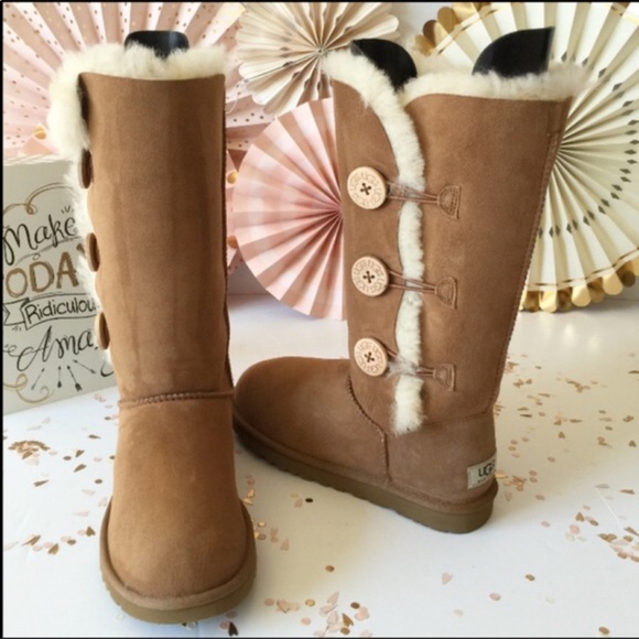 UGG Shoes - NEW UGG Bailey Button Triplet ll Boot🐑👢